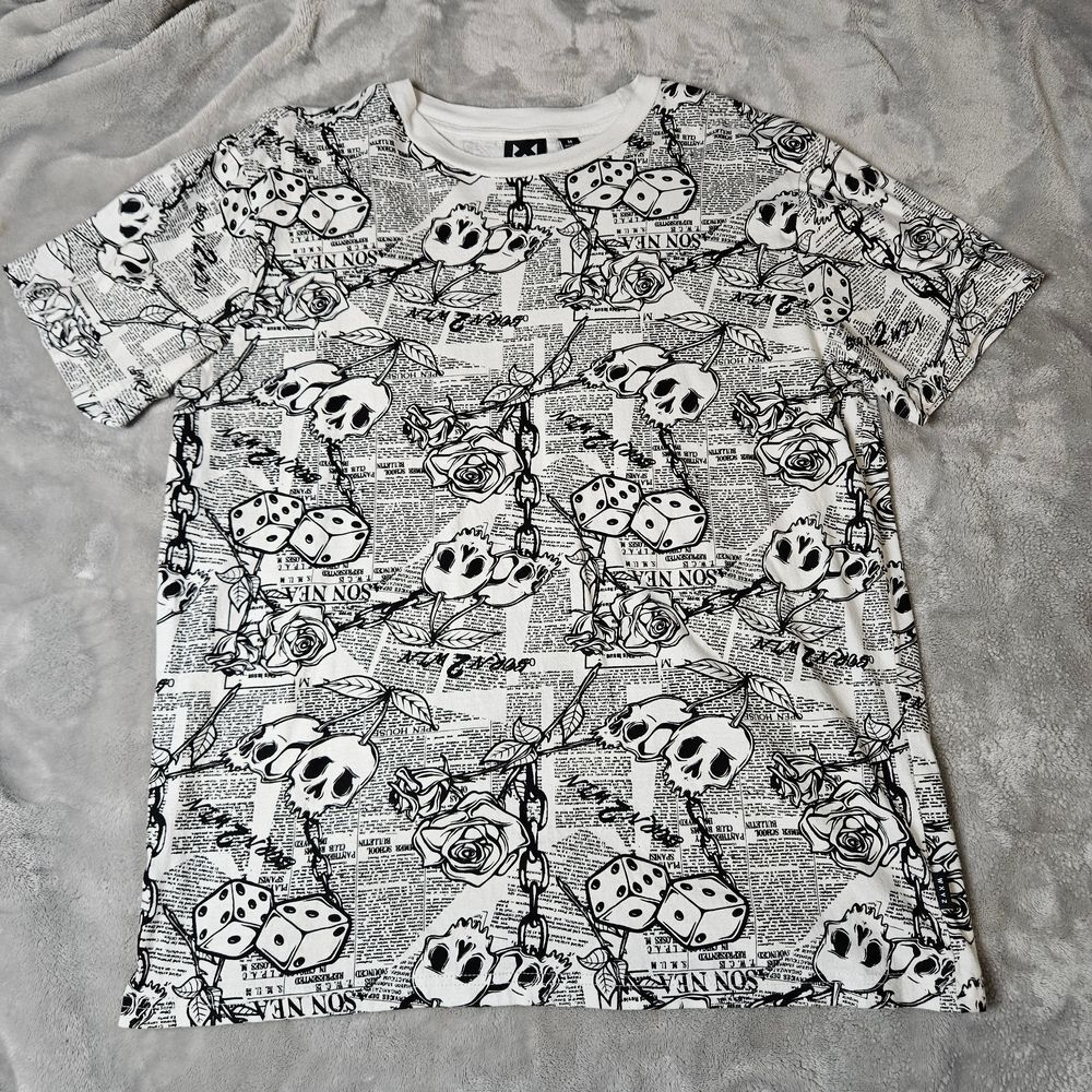 WXYZ All Over Print Dice & Skulls Tee Black White Size M